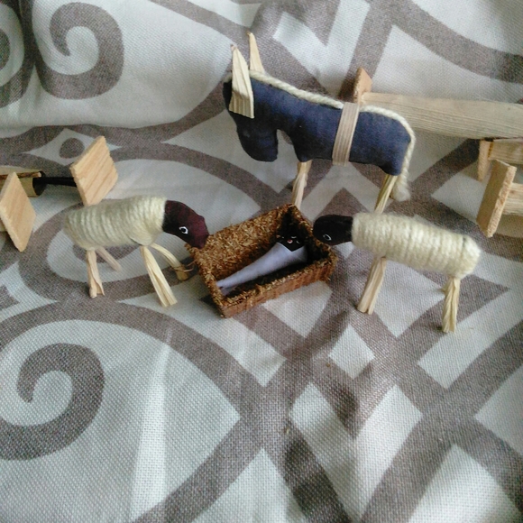 CORN HUSK "FAIR TRADE" NATIVITY FROM KENYA - Picture 4 of 8